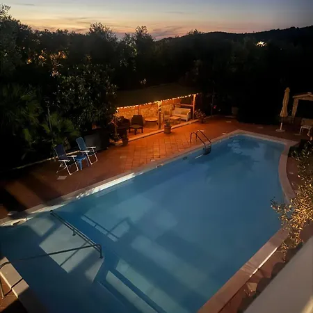 Monica Lägenhetshotell 3*